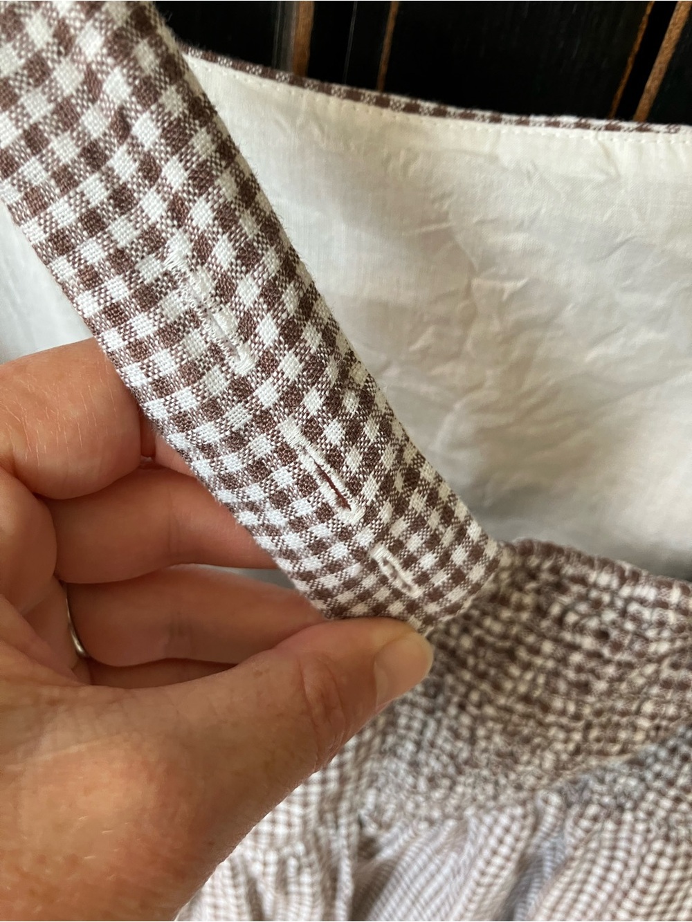 Sleeveless Gingham Midi Dress in brown - Picture 4 of 4